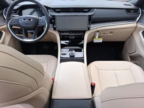 New 2026 Jeep Grand Cherokee Limited w/ Limited Altitude Package image 28