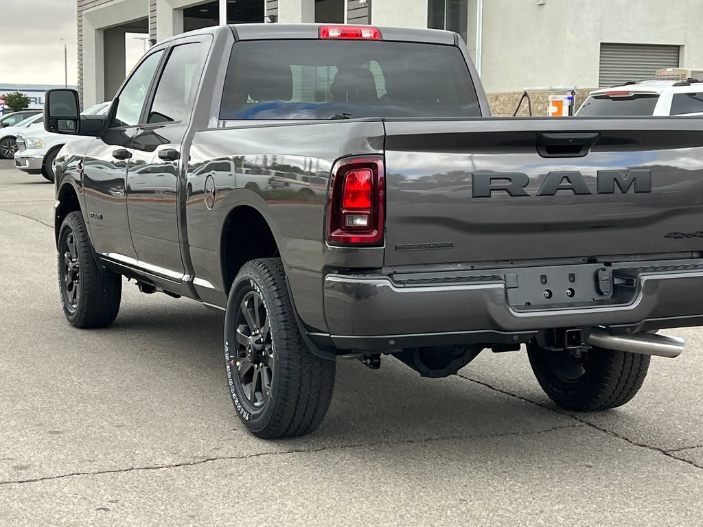 New 2026 RAM 3500 Big Horn AWD/4WD image 5