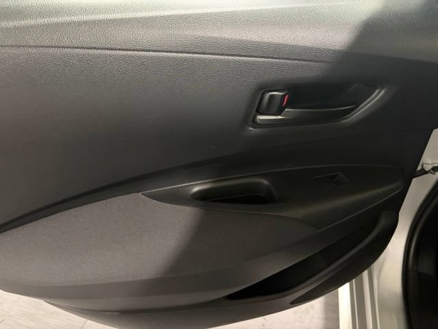 Used 2024 Toyota Corolla LE FWD image 11