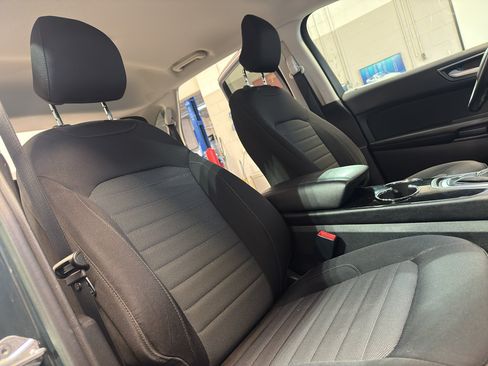 Used 2016 Ford Edge SE AWD/4WD image 23