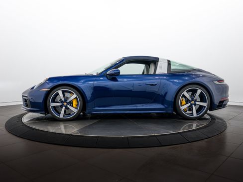 Certified 2021 Porsche 911 Targa 4S AWD/4WD image 27