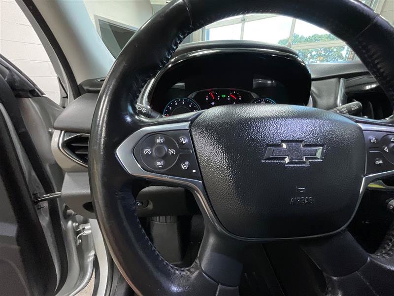 Used 2020 Chevrolet Traverse RS FWD image 20