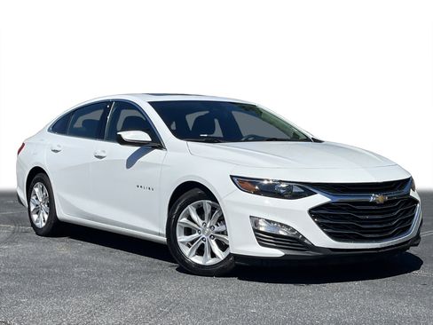 Used 2024 Chevrolet Malibu LT image 2