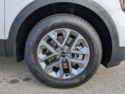 New 2025 Kia Telluride LX image 11