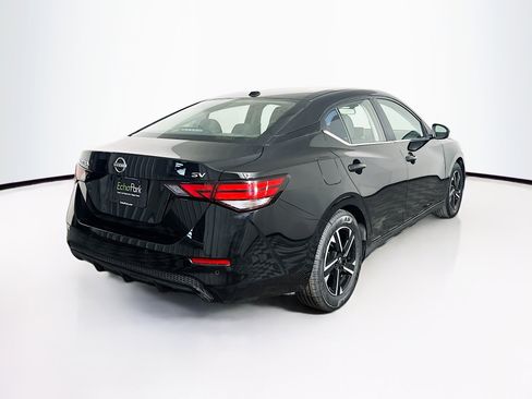 Used 2024 Nissan Sentra SV image 9