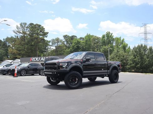 Used 2019 Ford F150 Raptor w/ Equipment Group 802A Luxury AWD/4WD image 7