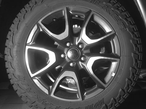 Used 2025 Jeep Compass Trailhawk AWD/4WD image 15