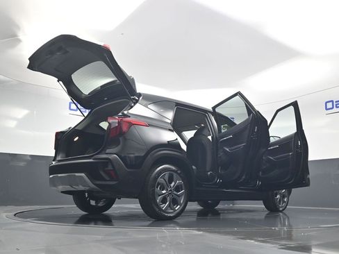 New 2026 Kia Seltos LX FWD image 58