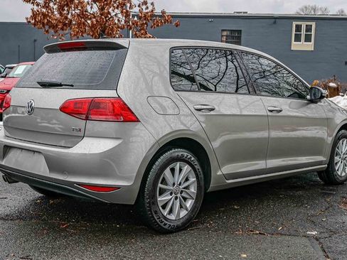 Used 2016 Volkswagen Golf SE image 6
