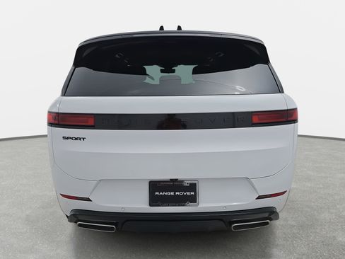 New 2026 Land Rover Range Rover Sport Dynamic SE image 6