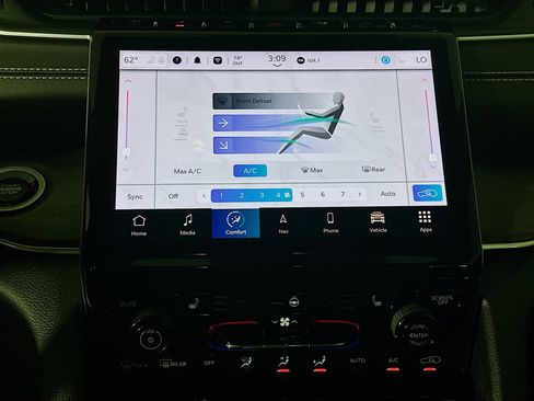 Used 2023 Jeep Grand Cherokee Limited w/ Black Appearance Package image 24