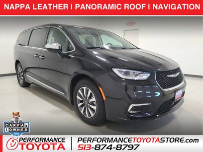 Used 2023 Chrysler Pacifica Limited