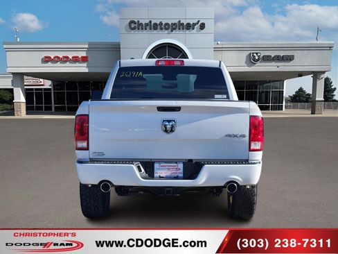 Used 2017 RAM 1500 Express w/ Express Value Package image 4