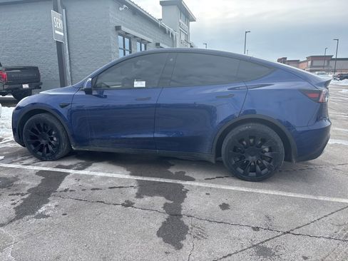 Used 2023 Tesla Model Y Long Range image 13