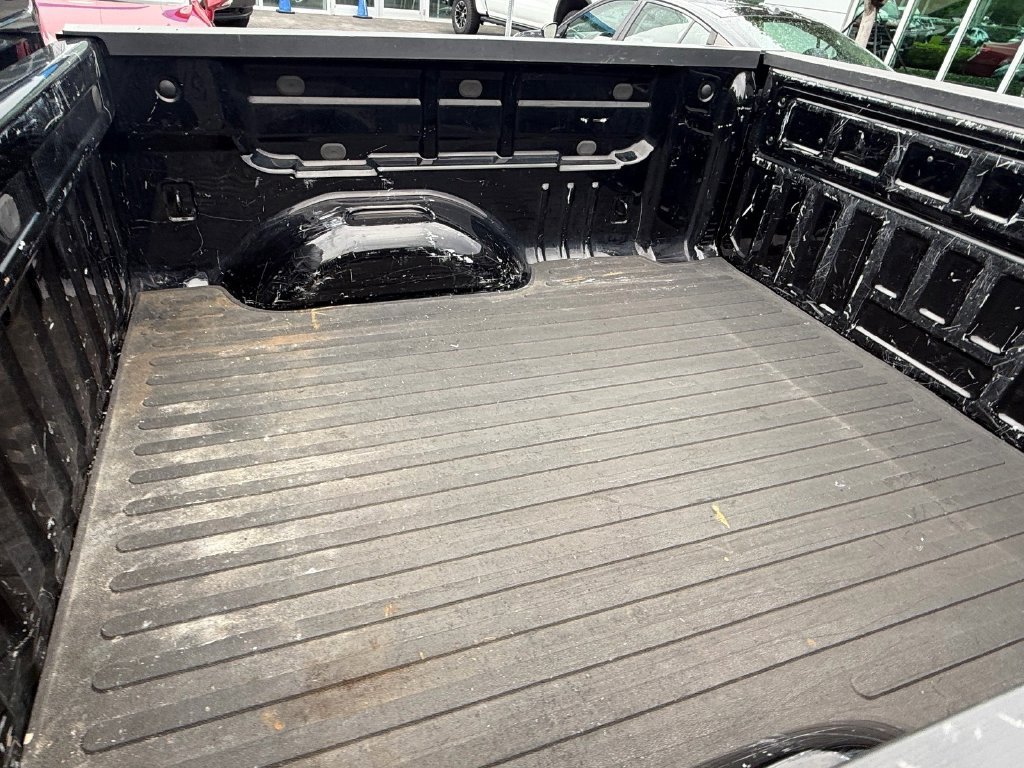 Used 2022 Chevrolet Colorado LT RWD image 14