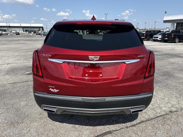 Used 2025 Cadillac XT5 Premium Luxury w/ Technology Package AWD/4WD image 5