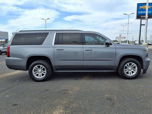 Used 2020 Chevrolet Suburban LS image 8