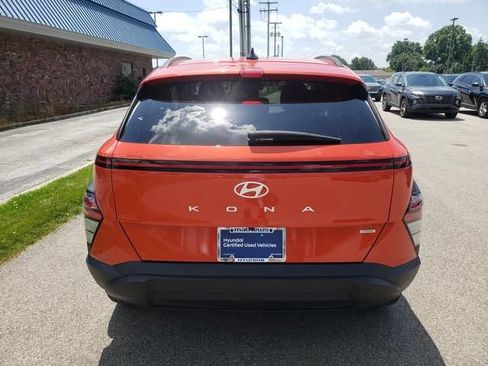 Certified 2024 Hyundai Kona SEL AWD/4WD image 4