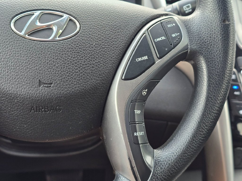 Used 2016 Hyundai Elantra GT FWD image 13