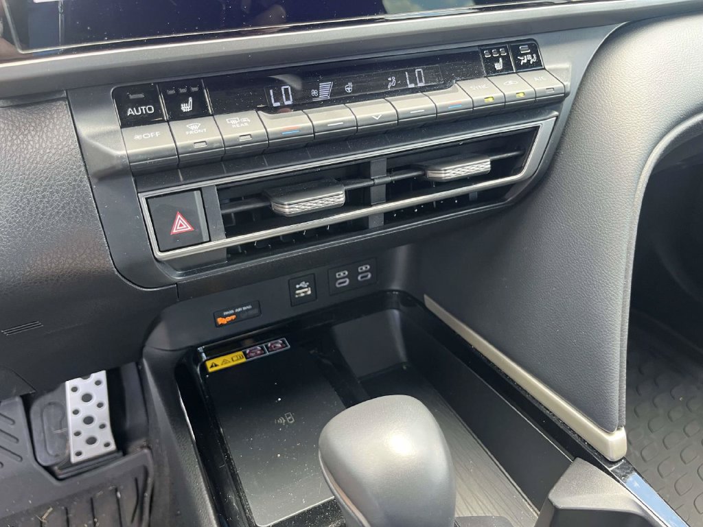 Certified 2025 Toyota Camry XSE FWD image 24