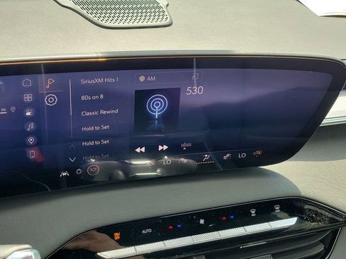 New 2026 Buick Enclave Sport Touring w/ Power Package FWD image 26