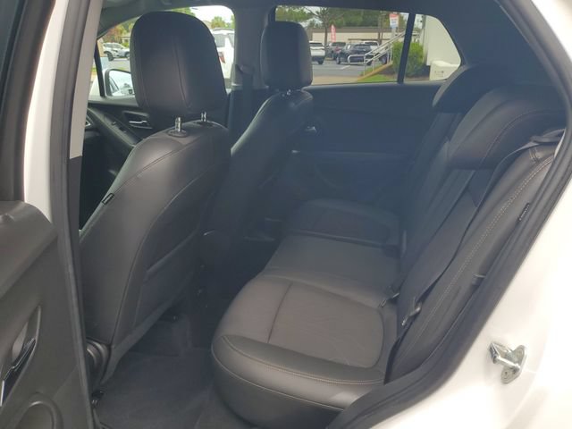 Used 2022 Chevrolet Trax LT w/ Driver Confidence Package AWD/4WD image 9