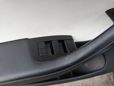 Used 2019 Tesla Model 3 Long Range AWD/4WD image 17