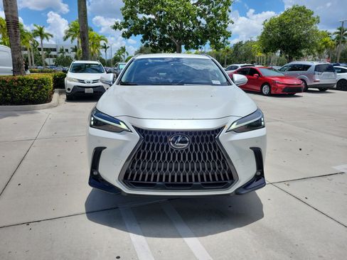 Used 2025 Lexus NX 250 FWD w/ Accessory Package (K3) image 3