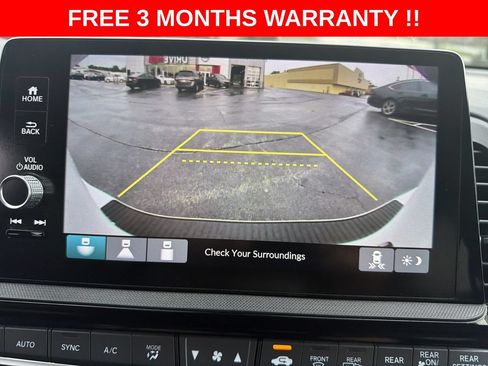 Used 2025 Honda Odyssey Sport-L image 18