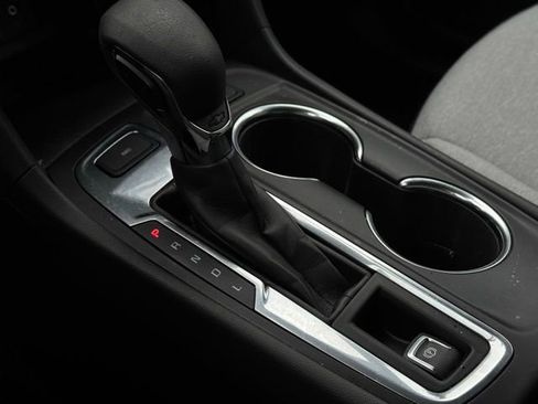 Used 2024 Chevrolet Equinox LT image 30