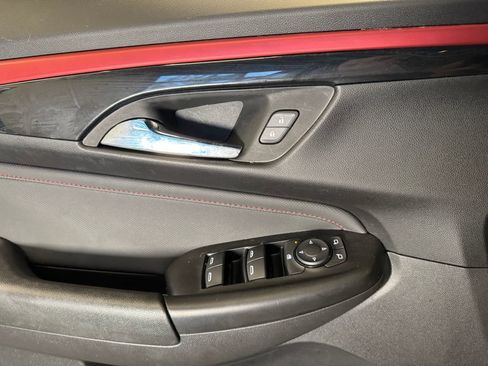 Used 2024 Chevrolet TrailBlazer RS w/ Convenience Package FWD image 19
