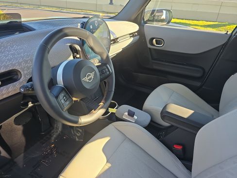 Used 2025 MINI Cooper S image 16