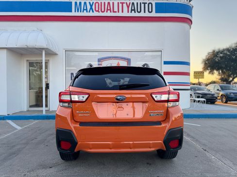 Used 2019 Subaru Crosstrek 2.0i Premium image 24