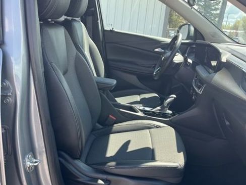 Used 2025 Buick Encore GX Preferred AWD/4WD image 29