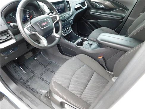Used 2024 GMC Terrain SLE FWD image 16