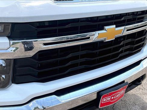 Certified 2024 Chevrolet Silverado 2500 LT image 34