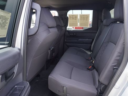 Certified 2026 Toyota Tacoma SR5 AWD/4WD image 11