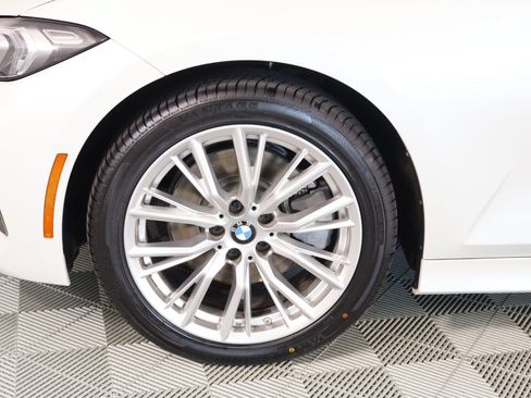 Used 2024 BMW 330i Sedan RWD image 19