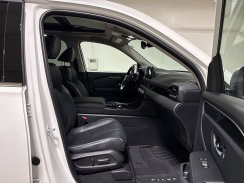 Used 2023 Honda Pilot Elite image 23