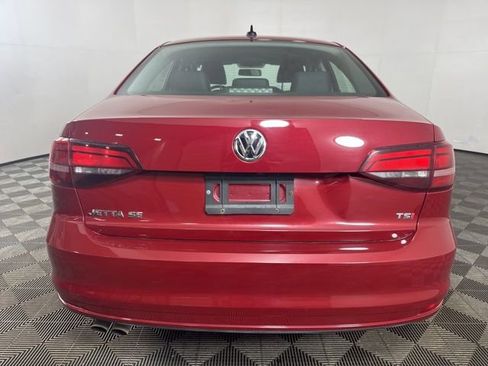 Used 2017 Volkswagen Jetta SE image 21