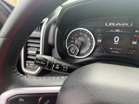 Used 2022 RAM 1500 Big Horn AWD/4WD image 33