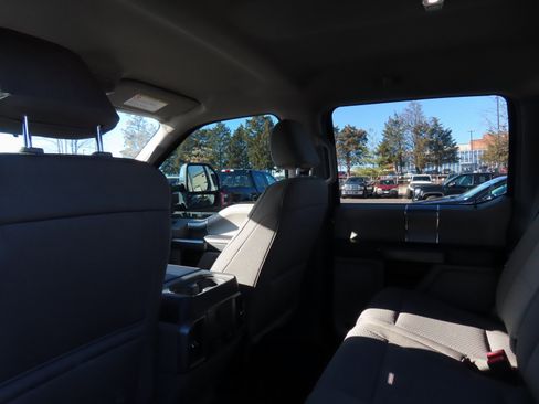 Used 2022 Ford F250 XLT w/ XLT Premium Package image 32
