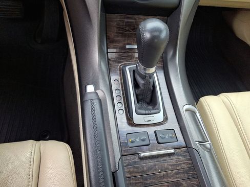 Used 2012 Acura TL FWD image 16