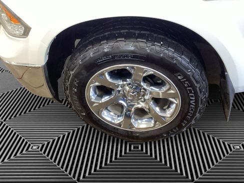 Used 2018 RAM 1500 Laramie w/ Convenience Group image 14