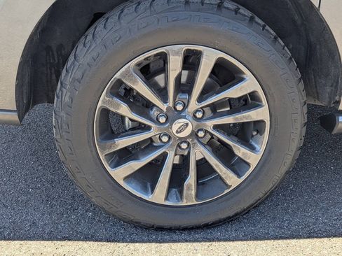 Used 2020 Ford Expedition Max Limited RWD image 10