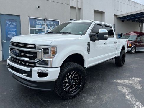 Used 2022 Ford F250 Platinum w/ FX4 Off-Road Package AWD/4WD image 1