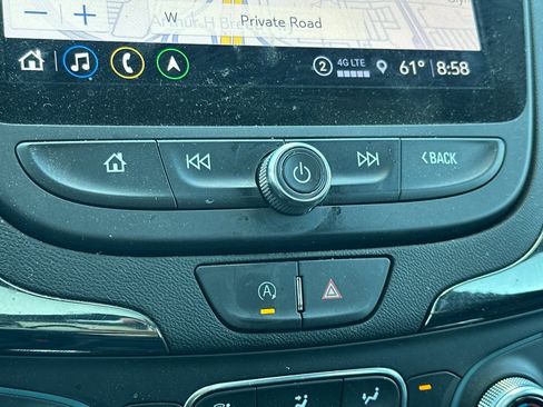 Used 2023 Chevrolet Equinox RS FWD image 29