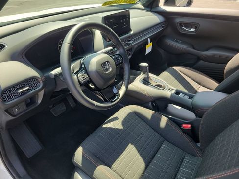 Certified 2026 Honda HR-V Sport image 19