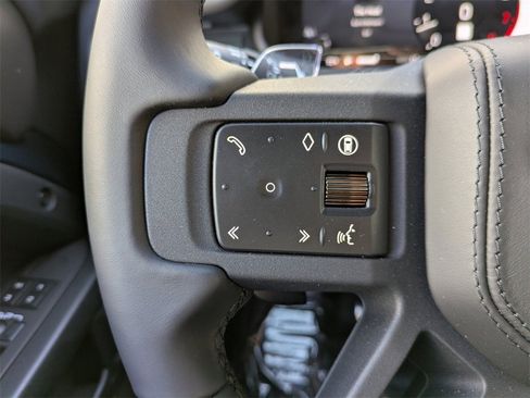 New 2026 Land Rover Defender 110 OCTA image 27