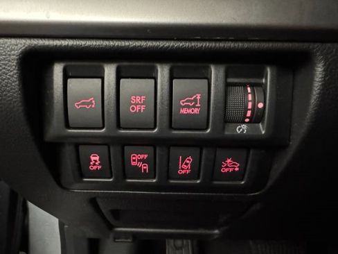 Used 2017 Subaru Outback 2.5i Premium image 11